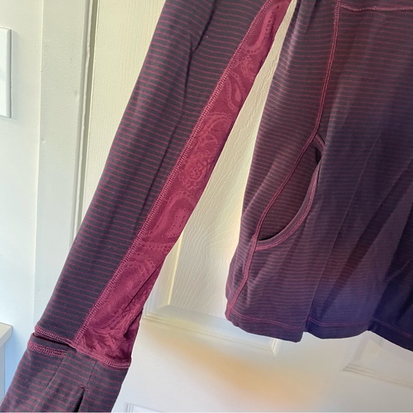 ✖️Unavailable✖️Lululemon 3/4 zip sweater - Picture 5 of 10